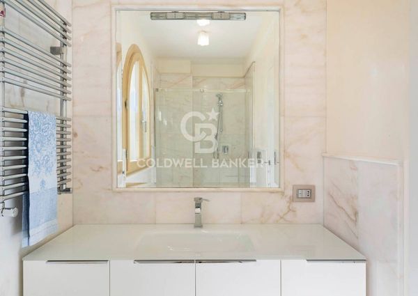 via san giuseppe, 285, Seravezza, Tuscany 55047