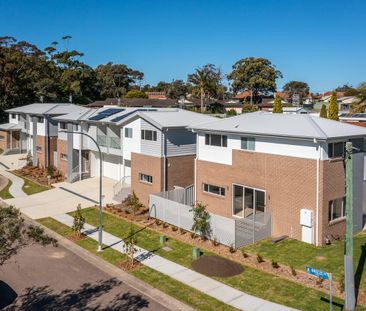 3 BEDROOM TOWNHOUSE WITH SINGLE GARAGE - Photo 5
