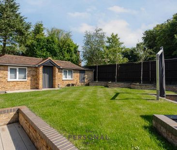 5 bedroom detached house to rent - Photo 4