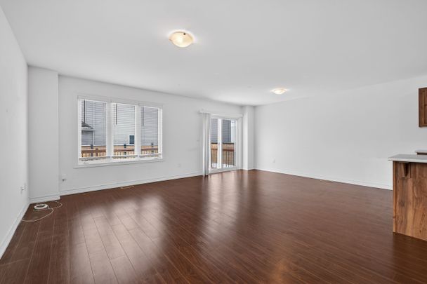 For Lease - 73 Brennan Crescent, Loyalist, Ontario - Photo 1