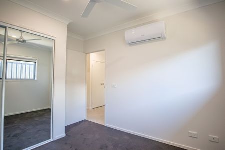 Location and Style - Photo 5