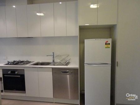 Stylish Interior with Enterainers Terrace - Photo 2