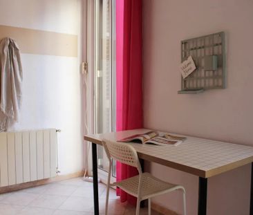 Carrer de Xifré, Barcelona, Catalonia 08026 - Photo 3