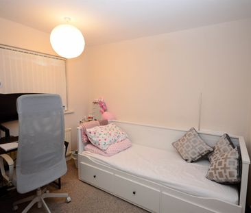 3 bed semi-detached house to rent in Grosvenor Crescent, Hebburn, NE31 - Photo 3