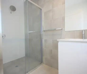 Spacious Two Bedroom Unit - Photo 6