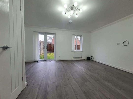 The Belfry, Luton, LU2 - Photo 1