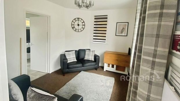 5 bedroom semi-detached house to rent - Photo 1