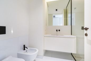 2 Bedroom Apartment with a view, Largo do Rato, Lisboa