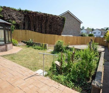 4 bedroom detached house to rent - Photo 3