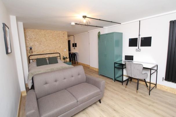 1 bedroom flat to rent - Photo 1