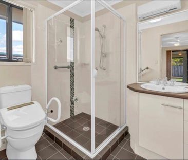 Upper Coomera - Photo 3