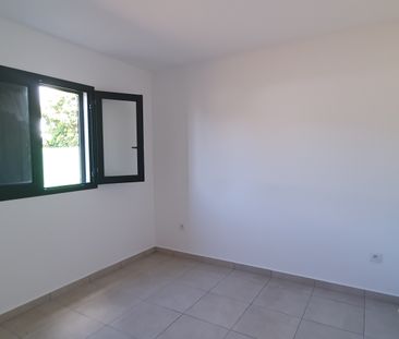 Location Maison 4 pièces 71m² ST ANDRE 97440 - Photo 4