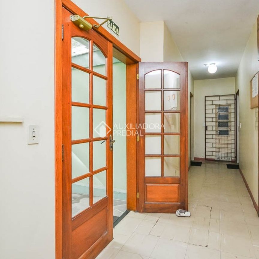 Apartamento com 2 quartos e 47m² para alugar em Camaquã, Porto Alegre. - Photo 1