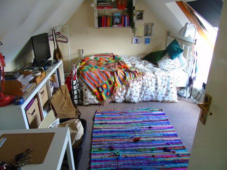 4 bedroom semi-detached house to rent - Photo 2