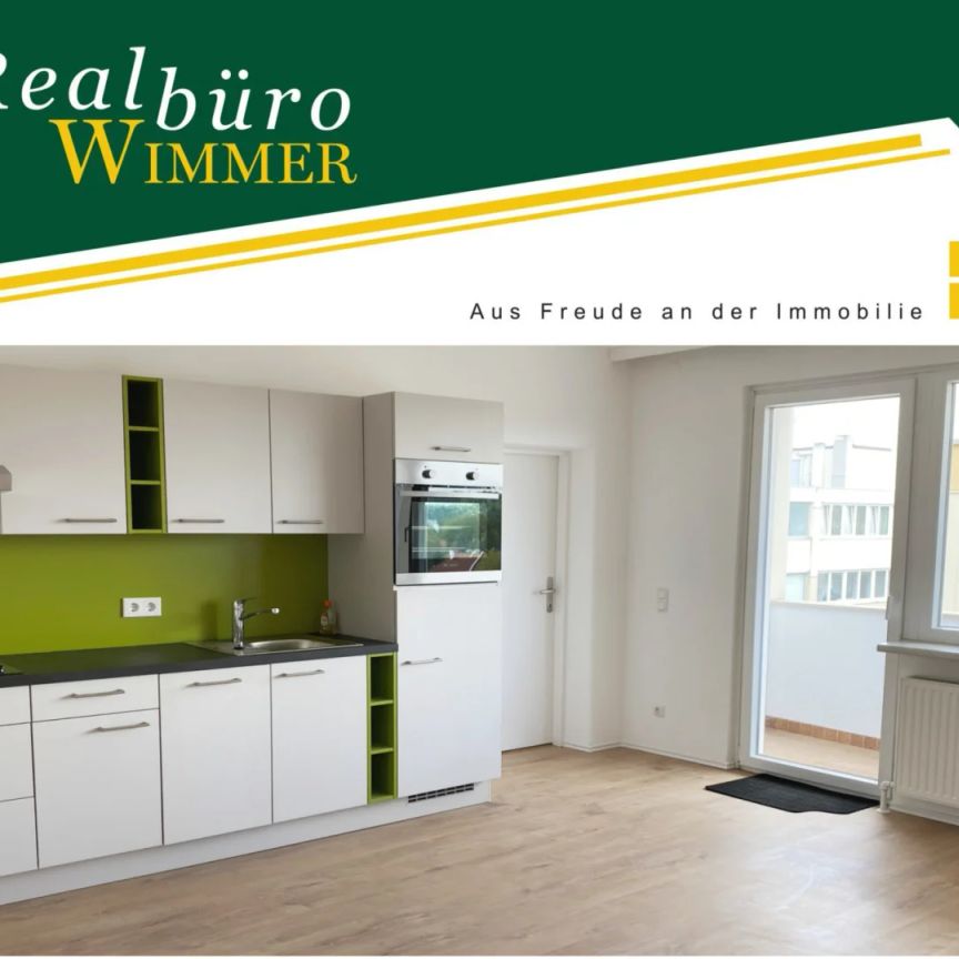 Sehr helle 4-Zimmer-Wohnung mit Loggia - Photo 1