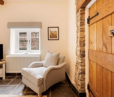 4 bedroom detached house to rent - Photo 1