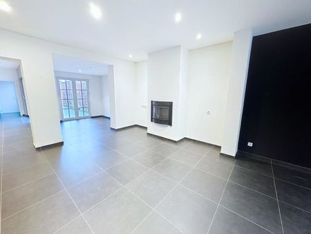 Prachtige en ruime woning in het centrum van Koekelare - Photo 4