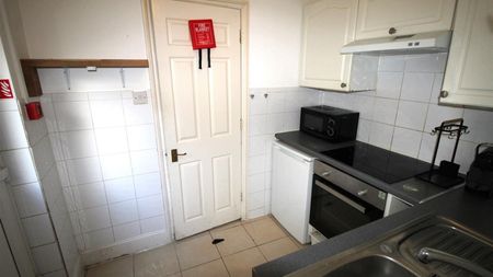 Crescent Road, Worthing, West Sussex - Photo 4