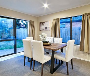 Four bedroom beauty! - Photo 3