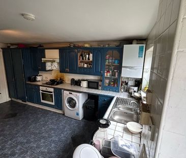 Room in a Shared House, Clifford Road, E16 - Photo 2