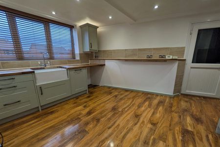 Eyres Gardens, DE7 8JE - Photo 2