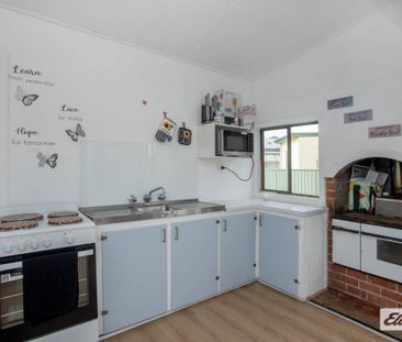 Cosy 2 bedroom home in perfect location - Photo 5