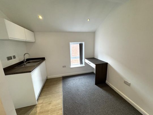 1 bedroom house of multiple occupation to rent - Photo 1