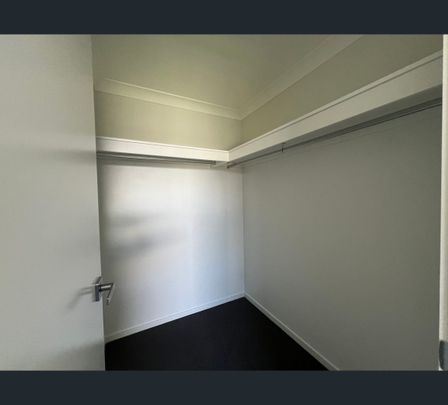 31 Donovan Street, Blacks Beach, Qld 4740 - Photo 1
