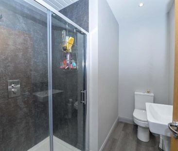 38 Upper Newtownards Road, Belfast, BT4 3EL - Photo 5