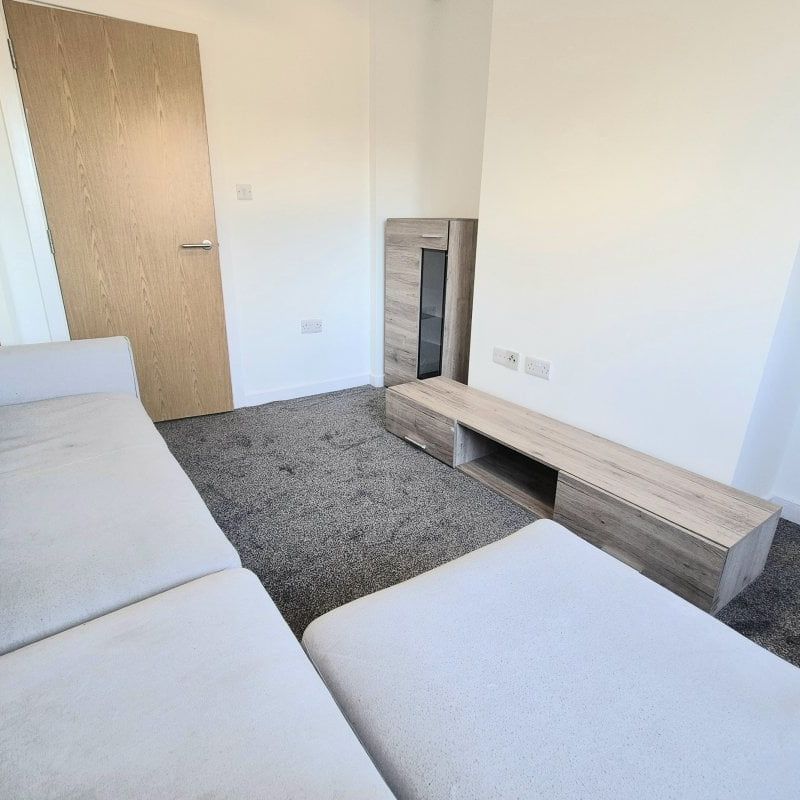 West Parade Flats - Photo 1