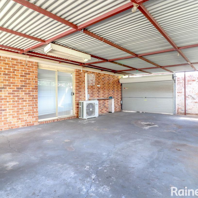 2 Whitcroft Place, Oxley Park, NSW 2760 - Photo 1