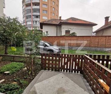 Apartament o camera, decomandat, 32mp, curte, zona Farmec - Photo 4