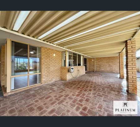 8 Jacaranda Close, Eaton, WA 6232 - Photo 2