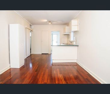 280A Hardey Road, Cloverdale, WA 6105 - Photo 4