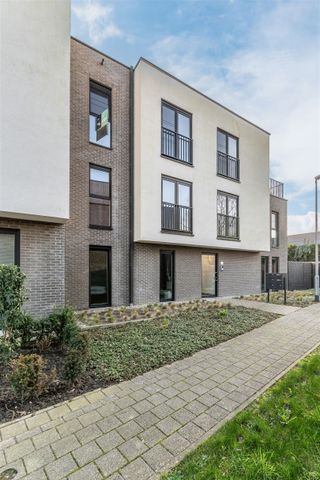 Rustig gelegen nieuwbouwappartement met autostaanplaats - Photo 4