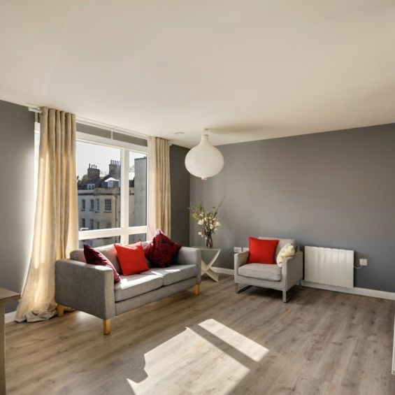 2 Bed Flat - Photo 1