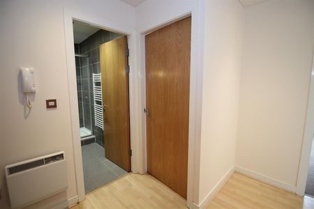 Lee Circle, Leicester, LE1 3RF - Photo 3