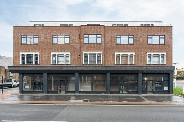 Portland Road, SE25, London - Photo 1