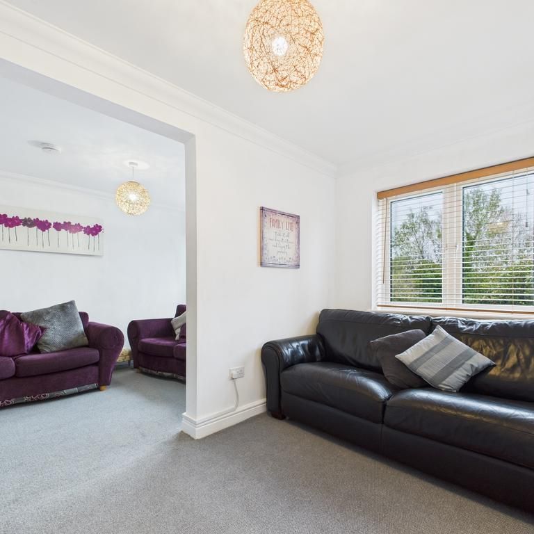 5 bedroom detached house to rent - Photo 1