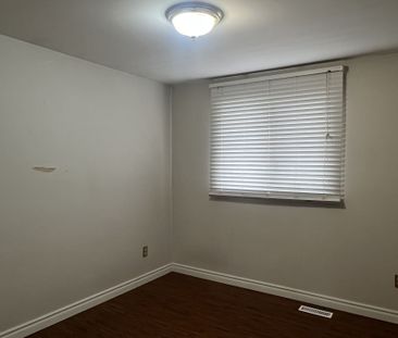 For Lease - 641 Eaglemount Crescent Unit# Upper, Mississauga, Ontario - Photo 4