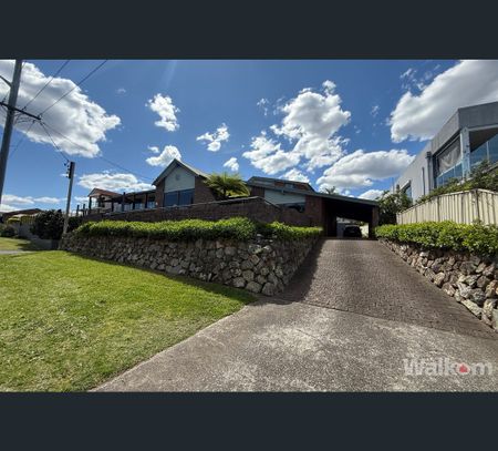 322 The Esplanade, Speers Point, NSW 2284 - Photo 2