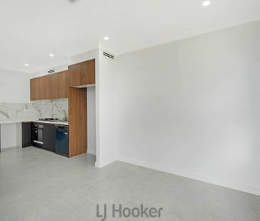NEAR NEW MODERN GRANNY FLAT!!! - Photo 3