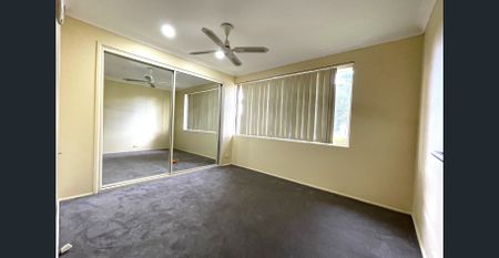 3 Bedroom Home recently painted - Photo 3