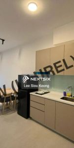 Laurel Residence - Photo 4