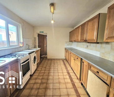 5 bedroom terraced house to rent - Photo 1