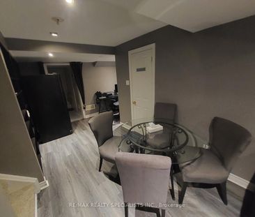 Semi-Detached Home For Lease | W8146374 - Photo 6