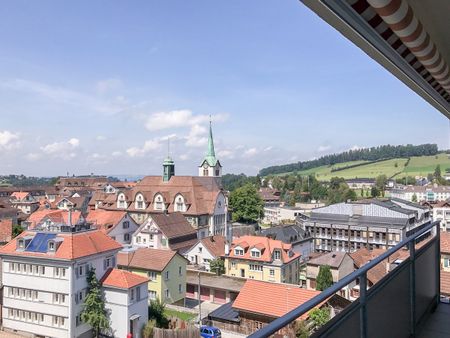 4 1/2-Zimmerwohnung im 2.OG mit herrlicher Aussicht - Foto 3