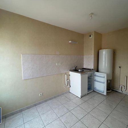 Location Appartement 1 pièce 26m² BLOIS 41000 - Photo 3