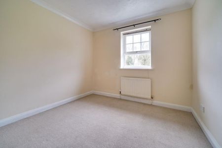 4 bedroom detached house to rent - Photo 5