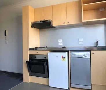 CITY CENTRE - One Bedroom with a Balcony - Photo 3